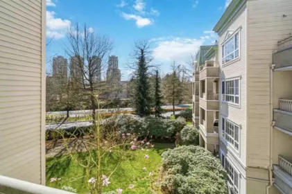 Garden / Landscaping Photo of 310 2970 Princess Crescent, Coquitlam, BC