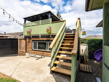 Outdoor Patio Photo of 355 Sherbrooke Street, New Westminster, BC