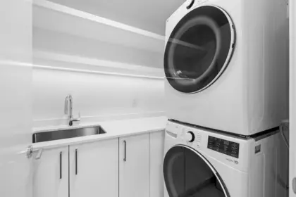 Laundry Room Photo of 1005 1475 Foster Street, White Rock, BC