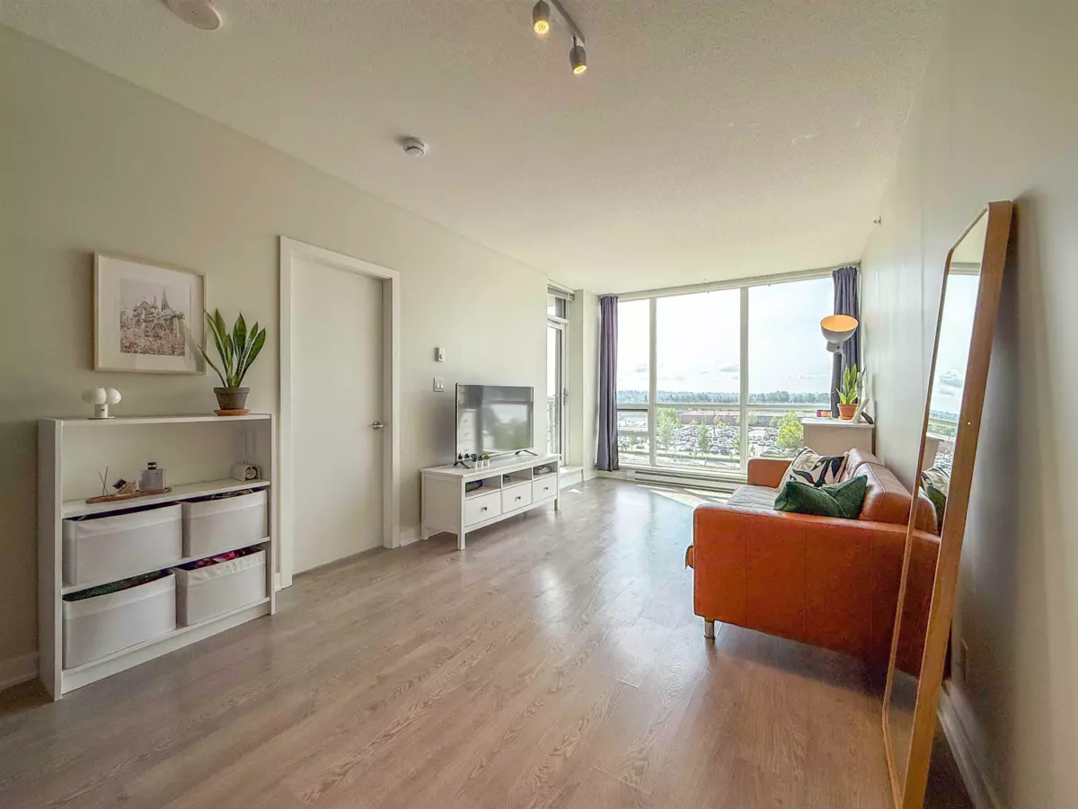 Living Room Photo of 705 2975 Atlantic Avenue, Coquitlam, BC