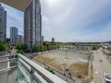 Office / Den Photo of 705 2975 Atlantic Avenue, Coquitlam, BC
