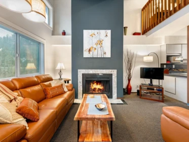 320 2021 Karen Crescent, Whistler, BC, Whistler — Apartment/Condo for sale