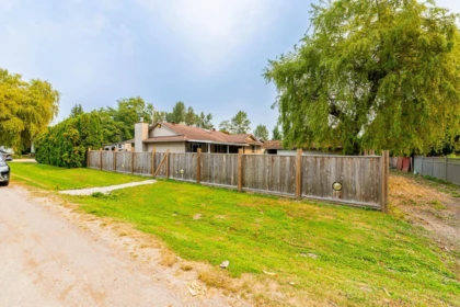 Family Room Photo of 20102 Ditton Street, Maple Ridge, BC