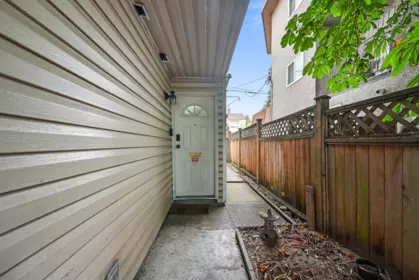 819 W 70th Avenue, Vancouver, BC, Vancouver — Half Duplex for sale