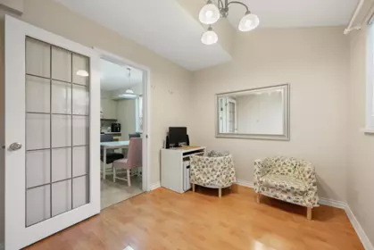 Kitchen Photo of 819 W 70th Avenue, Vancouver, BC