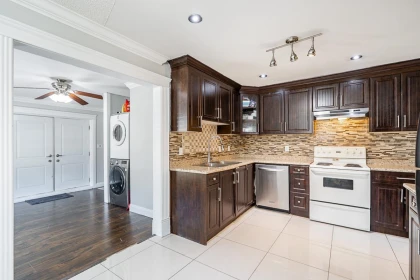 Breakfast Nook Photo of 12892 111 Avenue, Surrey, BC