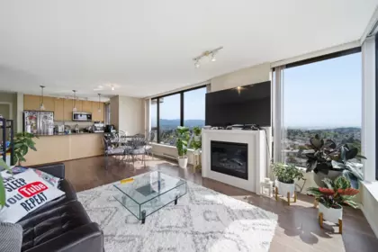 Kitchen Island Photo of 2408 7178 Collier Street, Burnaby, BC