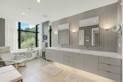 Breakfast Nook Photo of 1402 3355 Cypress Place, West Vancouver, BC