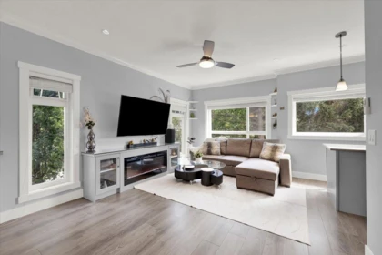 Kitchen Photo of 22 13328 96 Avenue, Surrey, BC