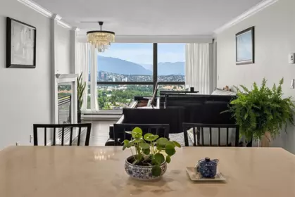 Breakfast Nook Photo of 2106 5899 Wilson Avenue, Burnaby, BC
