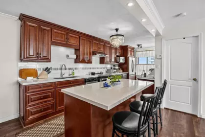 Kitchen Photo of 2106 5899 Wilson Avenue, Burnaby, BC