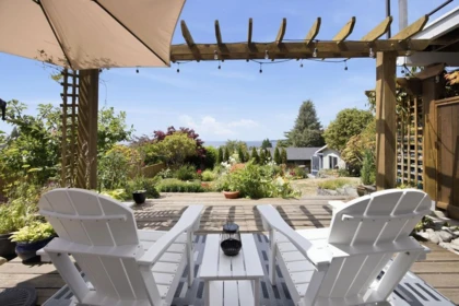 Outdoor Patio Photo of 5111 Bay Road, Sechelt, BC