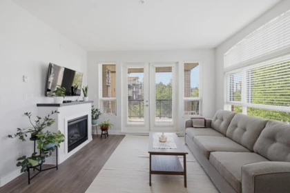 319 2970 King George Boulevard, Surrey, BC, Surrey — Apartment/Condo for sale