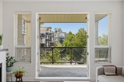 319 2970 King George Boulevard, Surrey, BC, Surrey — Apartment/Condo for sale