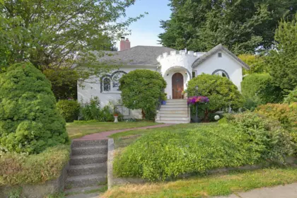 33043 4th Avenue, Mission, BC, Mission — Single Family Residence for sale