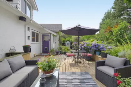 Garden / Landscaping Photo of 33043 4th Avenue, Mission, BC