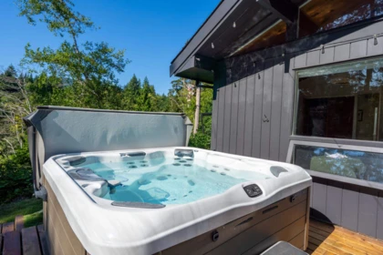 1440 Velvet Road, Gibsons, BC, Gibsons — Single Family Residence for sale