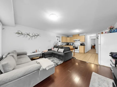 Garden / Landscaping Photo of 9280 134 Street, Surrey, BC