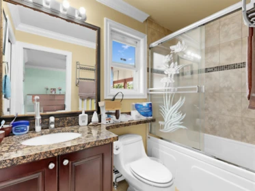 Hallway Photo of 9280 134 Street, Surrey, BC