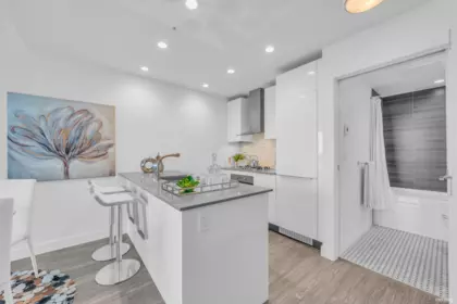 3504 1283 Howe Street, Vancouver, BC, Vancouver — Apartment/Condo for sale