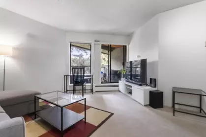 230 8460 Ackroyd Road, Richmond, BC, Richmond — Apartment/Condo for sale