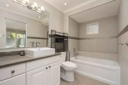 Mudroom Photo of 3085 Maple Street, Vancouver, BC
