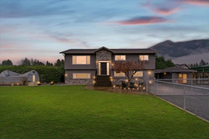 52464 Yale Road, Rosedale, BC, Rosedale — Single Family Residence for sale
