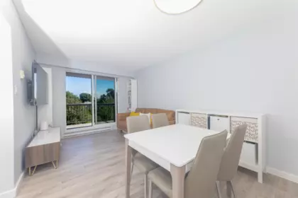401 8120 Colonial Drive, Richmond, BC, Richmond — Apartment/Condo for sale