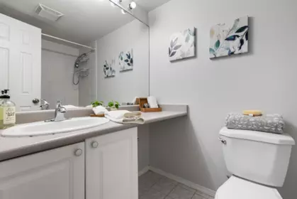 Guest Bathroom Photo of 310 14377 103 Avenue, Surrey, BC