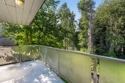 Mudroom Photo of 310 14377 103 Avenue, Surrey, BC