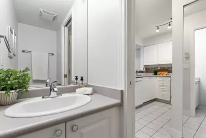 Primary Bathroom Photo of 310 14377 103 Avenue, Surrey, BC