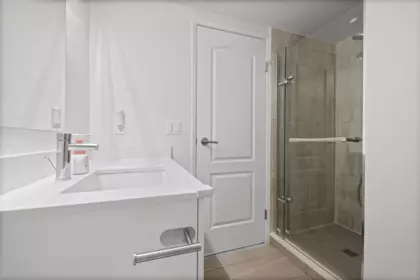 Guest Bathroom Photo of 1404 4350 Beresford Street, Burnaby, BC