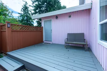 Mudroom Photo of 16111 10 Avenue, Surrey, BC