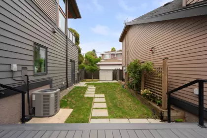 Front Yard Photo of 7380 Ashburn Street, Vancouver, BC