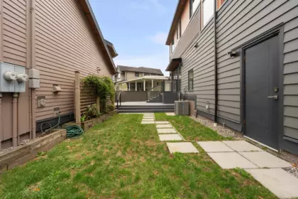 Garden / Landscaping Photo of 7380 Ashburn Street, Vancouver, BC