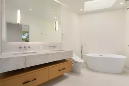 Primary Bathroom Photo of 7380 Ashburn Street, Vancouver, BC