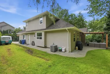 Swimming Pool Photo of 35787 Graystone Drive, Abbotsford, BC