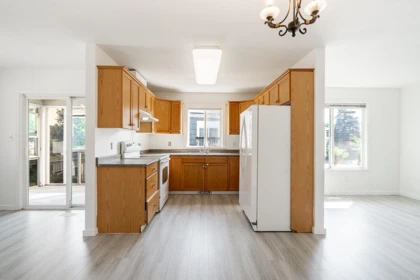 Breakfast Nook Photo of 9570A Hazel Street, Chilliwack, BC