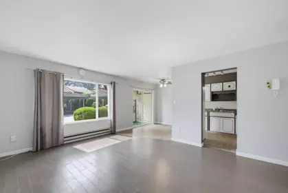 Living Room Photo of 108 2853 W Bourquin Crescent, Abbotsford, BC