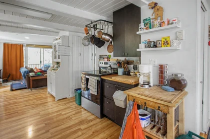 Kitchen Island Photo of 13032 Narrows Road, Madeira Park, BC