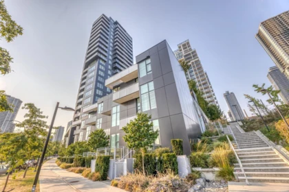 106 4433 Alaska Street, Burnaby, BC, Burnaby — Apartment/Condo for sale