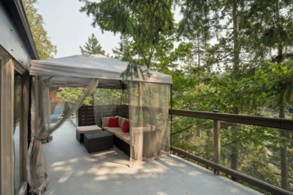 Front Yard Photo of 5781 Cranley Drive, West Vancouver, BC