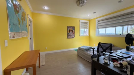 Breakfast Nook Photo of 7960 155 Street, Surrey, BC