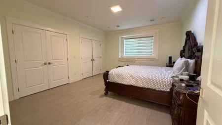 Family Room Photo of 7960 155 Street, Surrey, BC