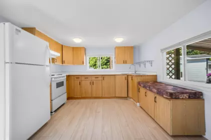 Kitchen Photo of 15 20071 24 Avenue, Langley, BC
