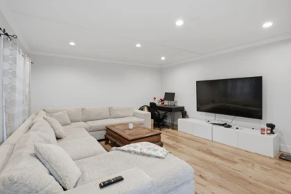 Basement Recreation Room Photo of 7836 127 Street, Surrey, BC