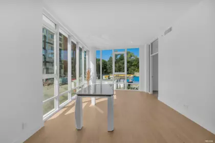 Kitchen Island Photo of 202 7333 Murdoch Avenue, Richmond, BC
