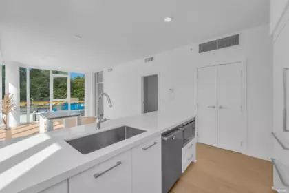 202 7333 Murdoch Avenue, Richmond, BC, Richmond — Apartment/Condo for sale