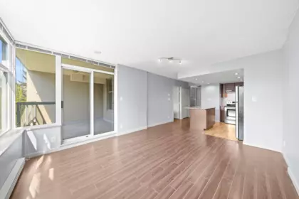 605 9262 University Crescent, Burnaby, BC, Burnaby — Apartment/Condo for sale