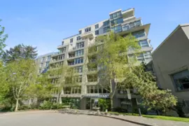 605 9262 University Crescent, Burnaby, BC